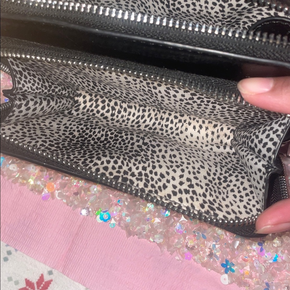 Kelsey Crossbody Bag - Picture 3 of 5